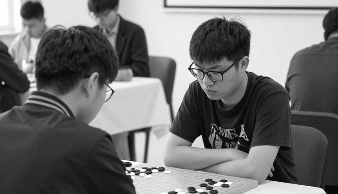 FRITZ 20 và dòng tiêu đề FIDE sai sự thật: bài học lọc tin cho người chơi cờ Việt Nam
